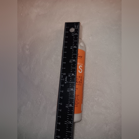 NWOT Shea Moisture Coconut & Hibiscus Kids 2-in-1 Shampoo & Conditioner - Picture 3 of 7